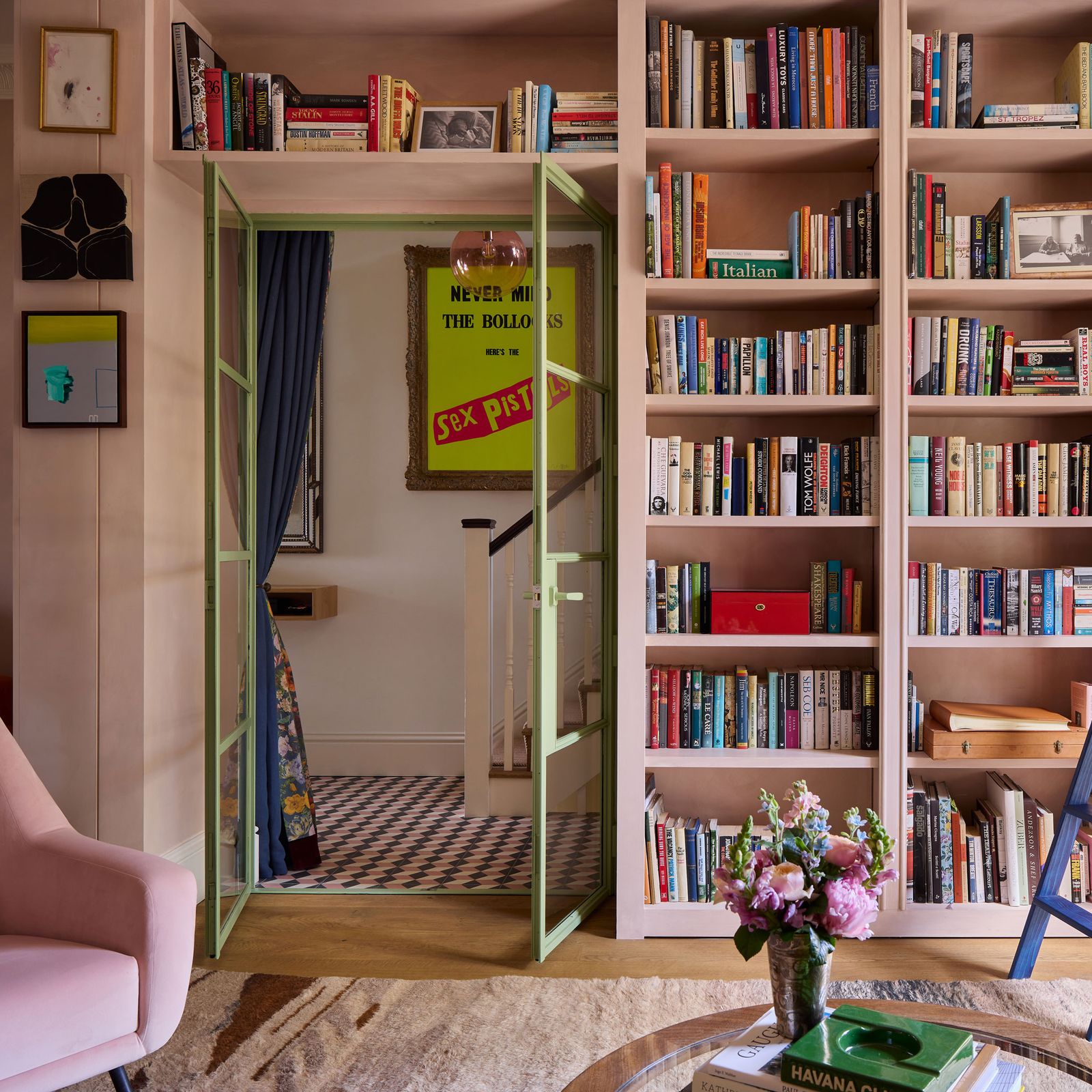 A classic Fulham townhouse with a fresh, youthful interior