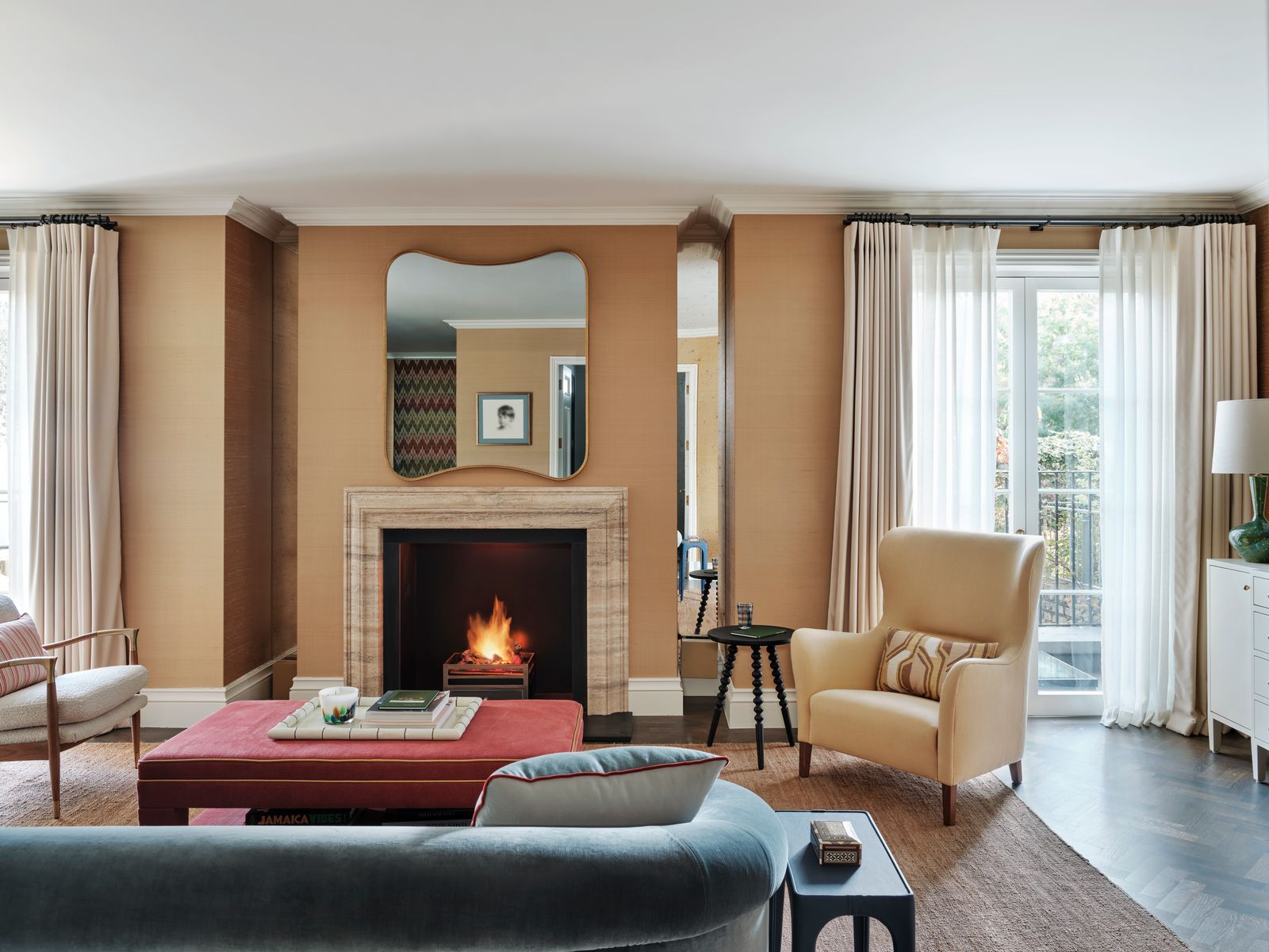 Anatomy of a Room: a Chelsea townhouse sitting room by Taylor & Turner