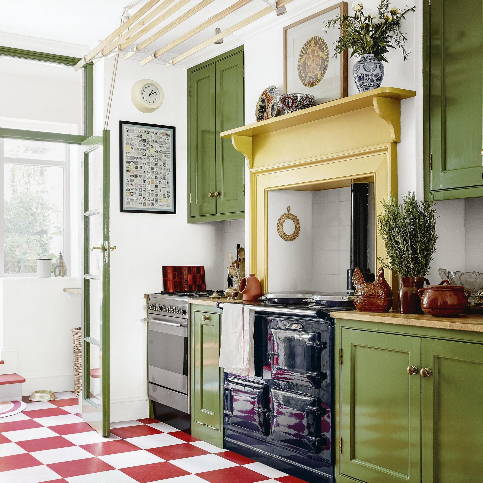 The checkerboard floor is having a renaissance &#8211; here are our favourite design ideas